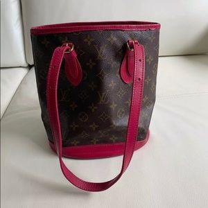 Used Authentic LV RARE find shoulder bag!